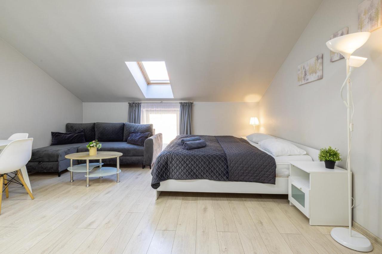 Dharma Stay Apartamentai Telšiai Екстериор снимка