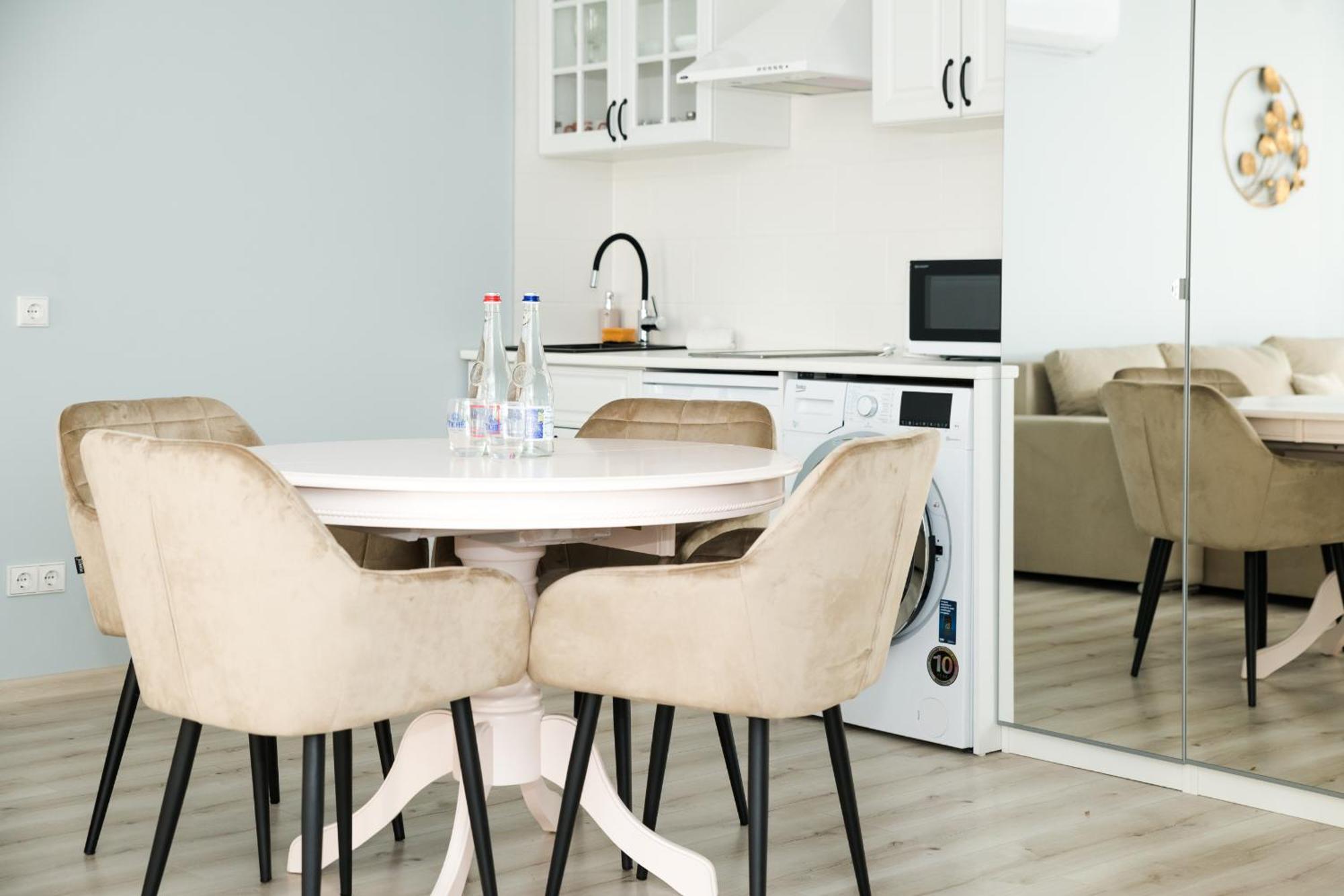 Dharma Stay Apartamentai Telšiai Екстериор снимка