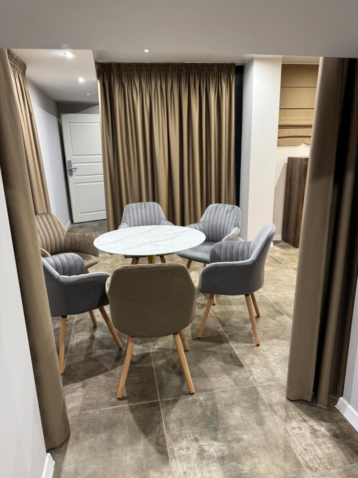 Dharma Stay Apartamentai Telšiai Екстериор снимка