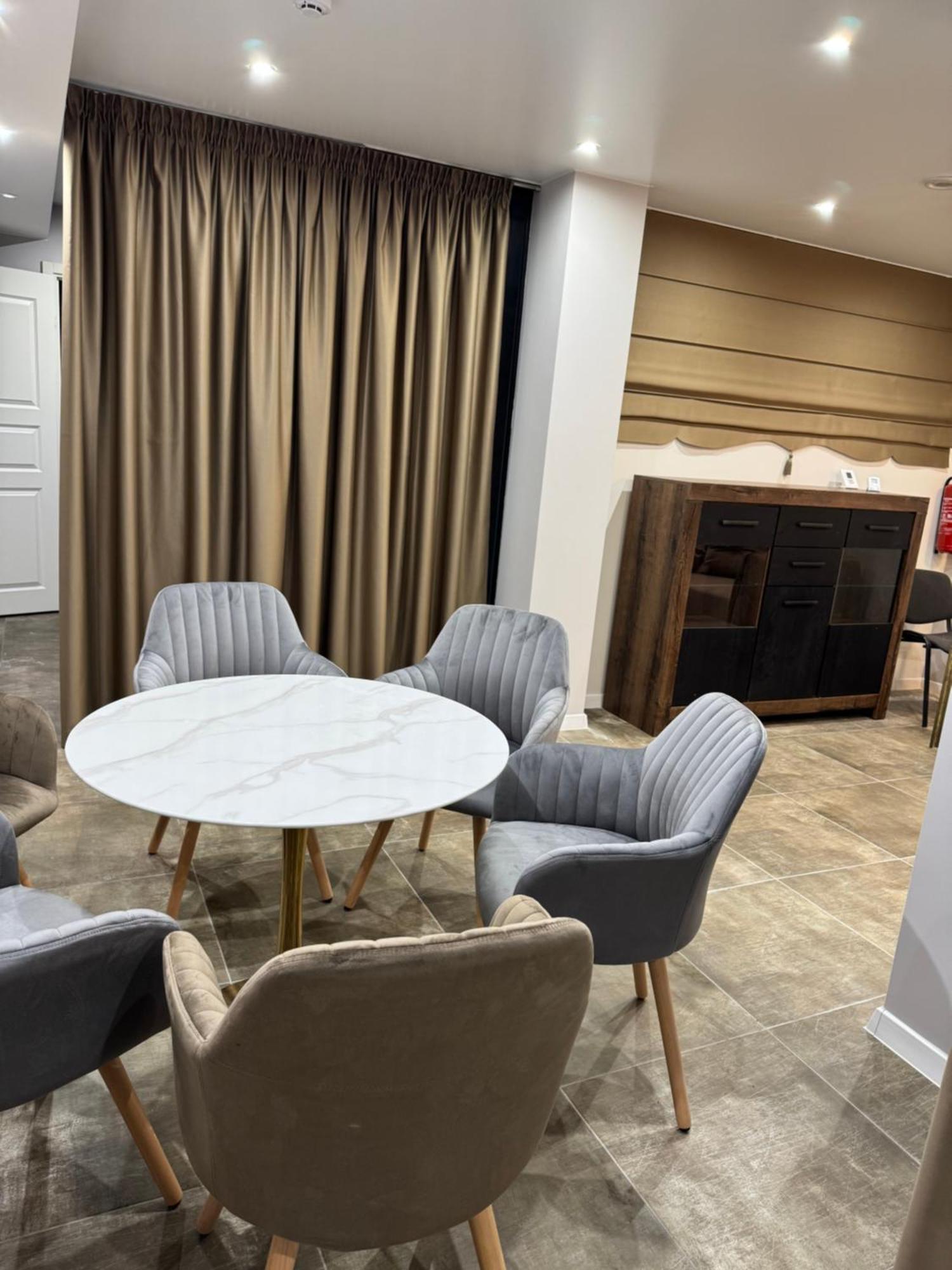 Dharma Stay Apartamentai Telšiai Екстериор снимка